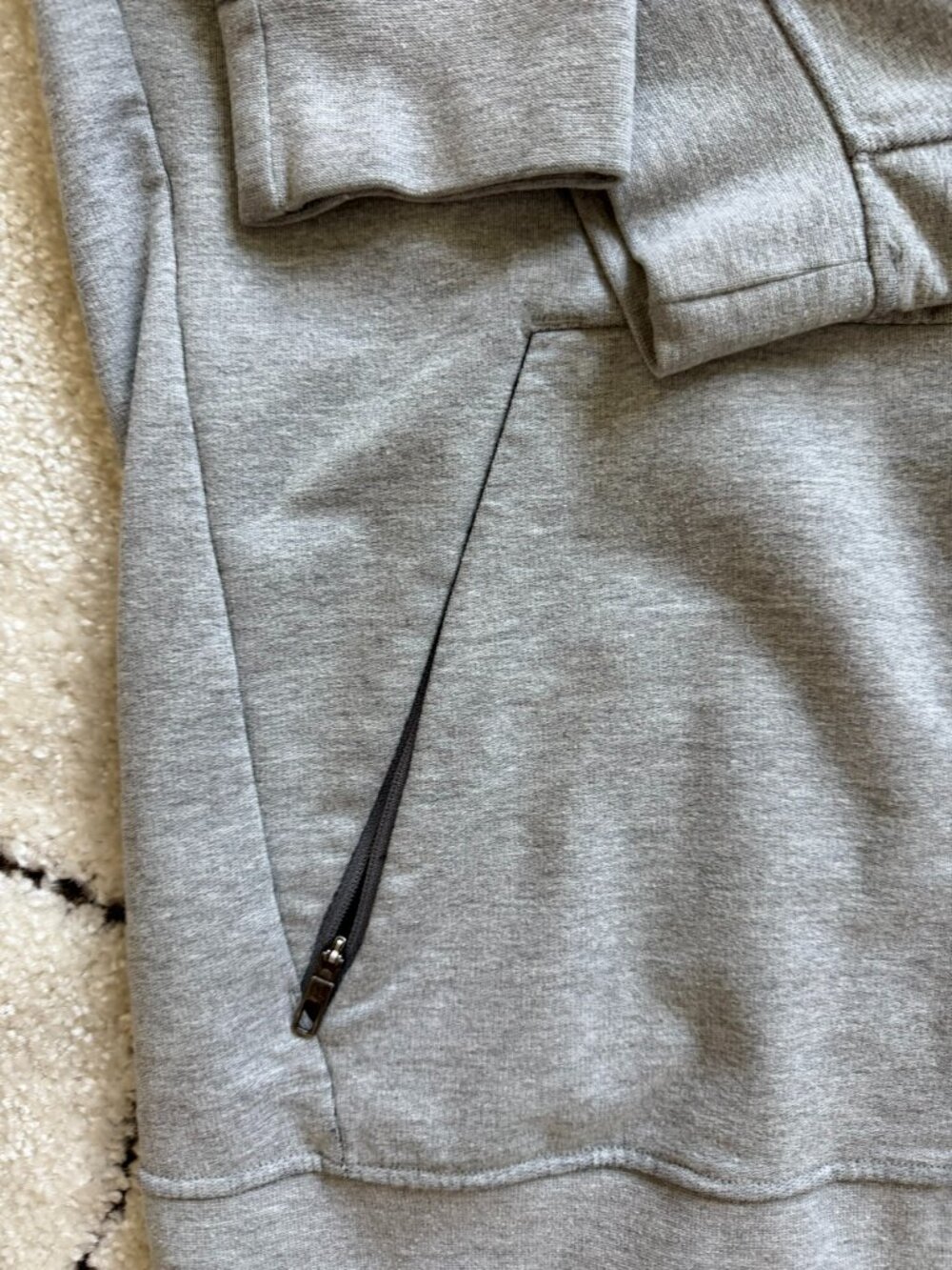 Lululemon Men’s Full Zip Hoodie Gray Size Large Performance Jacket - Picture 3 of 5